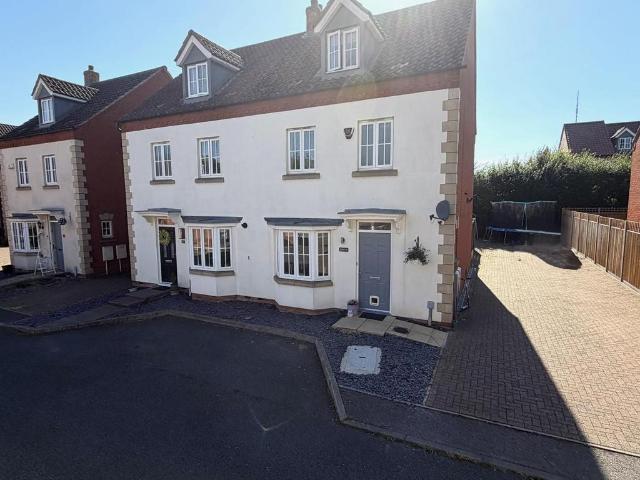 House for sale in Potton, Bedfordshire