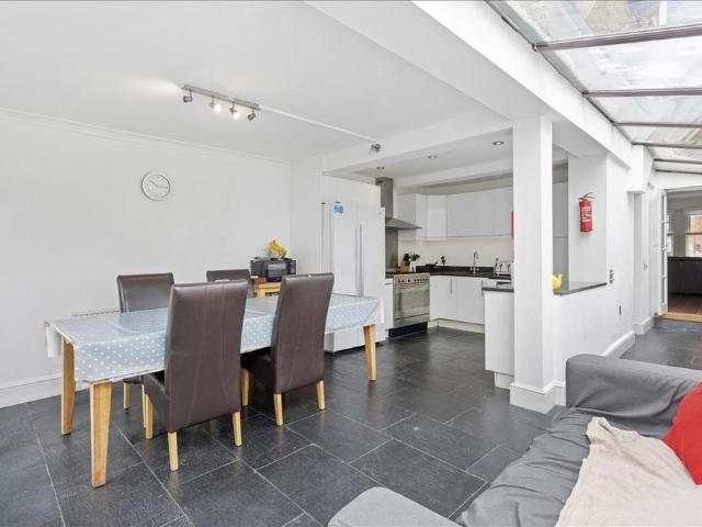 House for sale in Hammersmith, Greater London