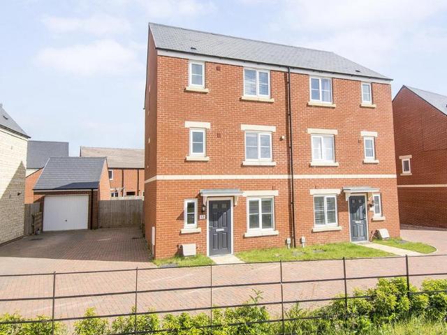 House for sale in Rothwell