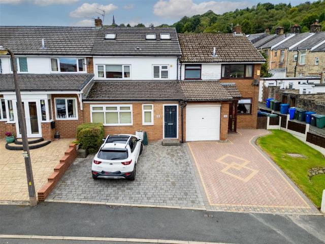 House for sale in Nuttall, Bury