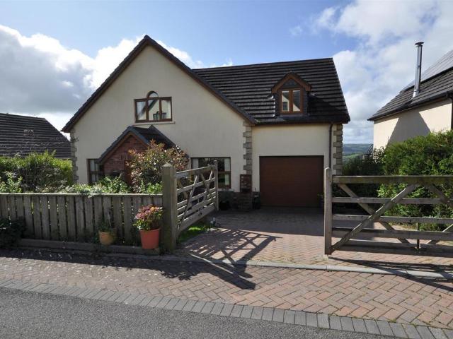 House for sale in Llangynin
