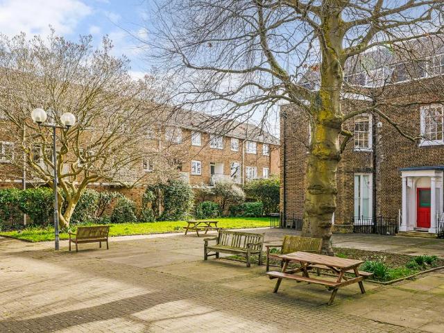 House for sale in Hammersmith, Greater London