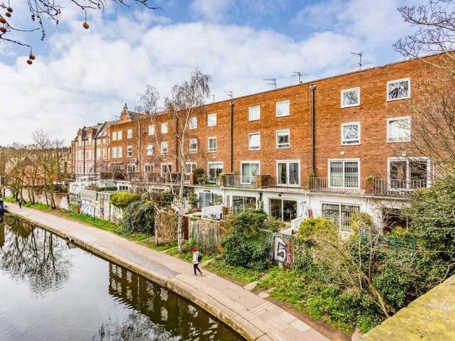 House for sale in Chalk Farm, Primrose Hill