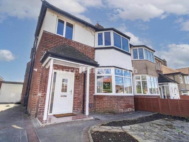 House for sale in West End, Bare