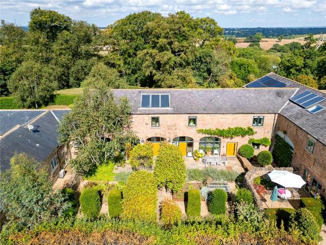 House for sale in Collingham, West Yorkshire