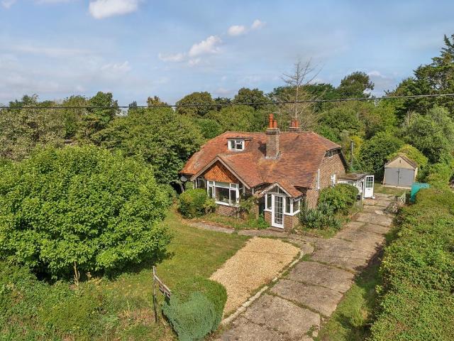 House for sale in Barnham and Eastergate, Clapham