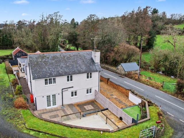 House for sale in Llanystumdwy, Llanarmon