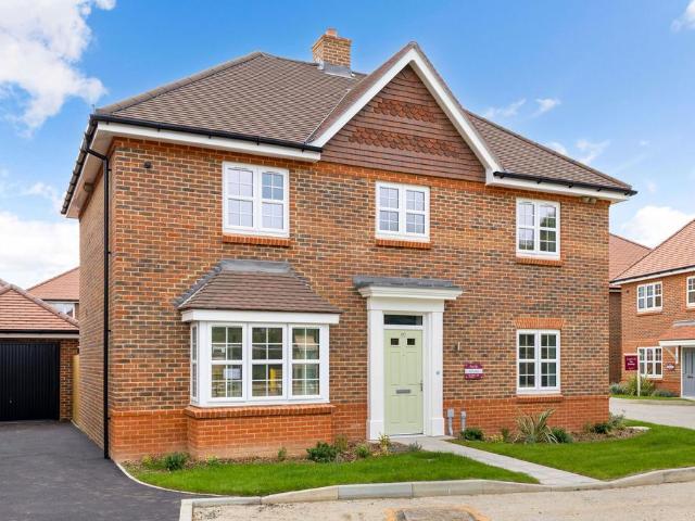 House for sale in Fole, Surrey