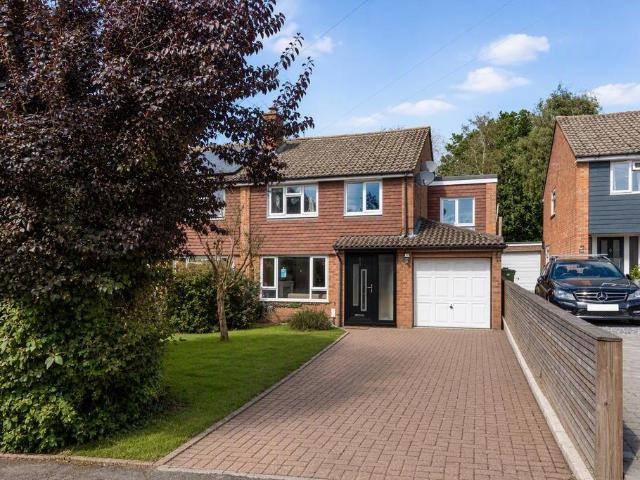 House for sale in Sarisbury Green, Fareham