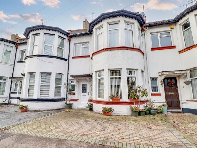 House for sale in Alton Barnes, Essex