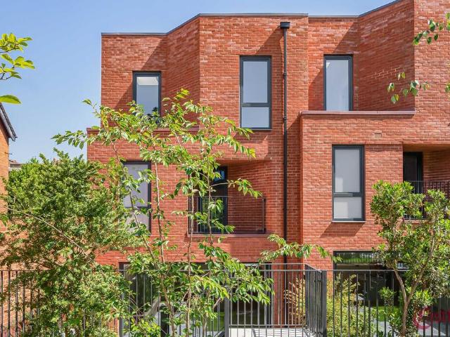 House for sale in Hornsey, Greater London
