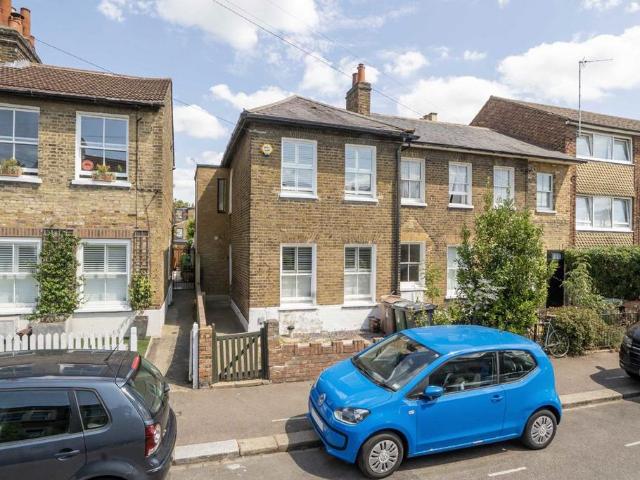 House for sale in Walthamstow Village, Leyton