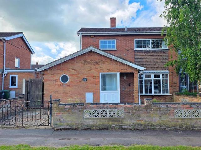 House for sale in Belton with Browston, Stokesby