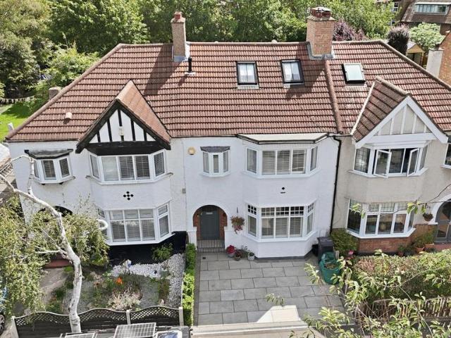 House for sale in Wanstead, Greater London