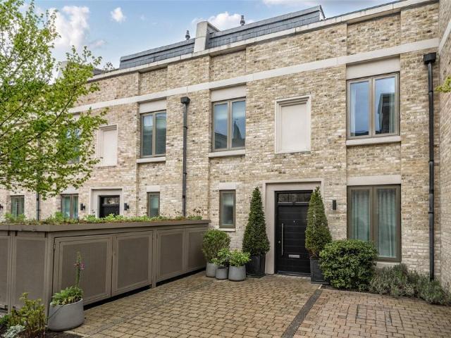 House for sale in London Borough of Lewisham, Blackheath