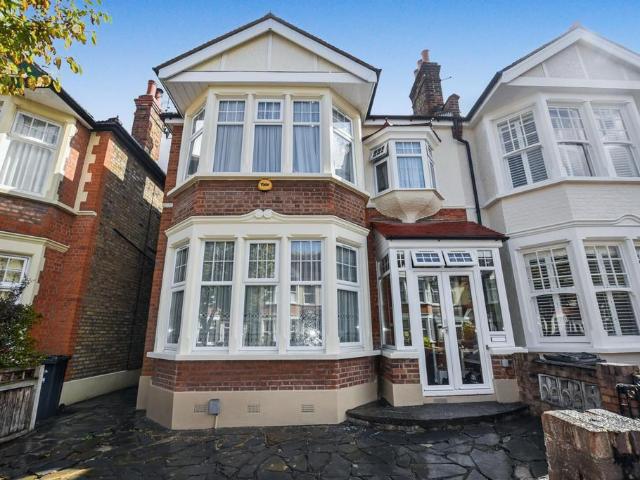 House for sale in Wanstead, Greater London