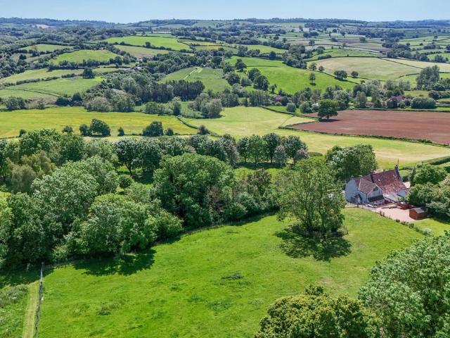 House for sale in Belluton, Pensford