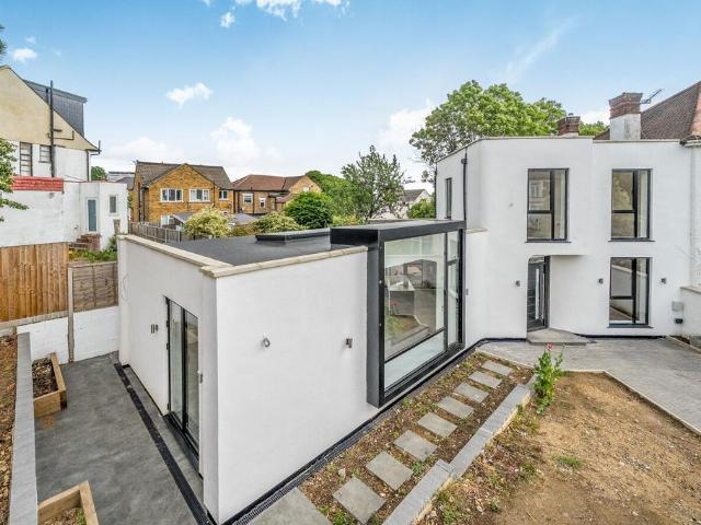 House for sale in London Borough of Lewisham, Greater London