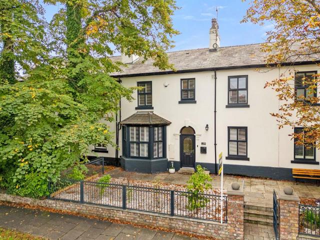 House for sale in Farnworth, Widnes