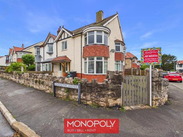 House for sale in Old Colwyn, Wales