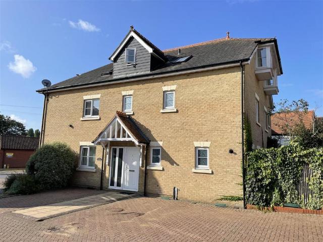 House for sale in Whisstocks Place, Eastbridge