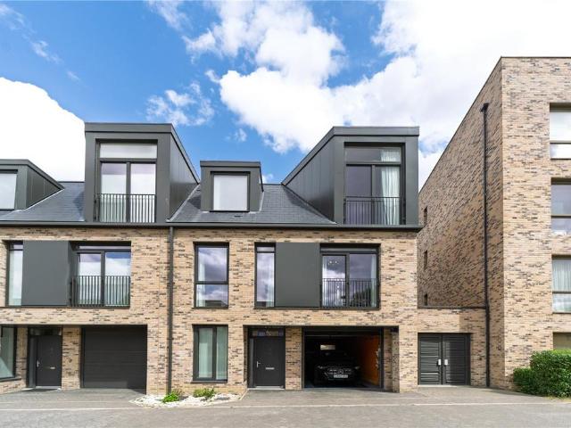 House for sale in Barton Park, Oxford