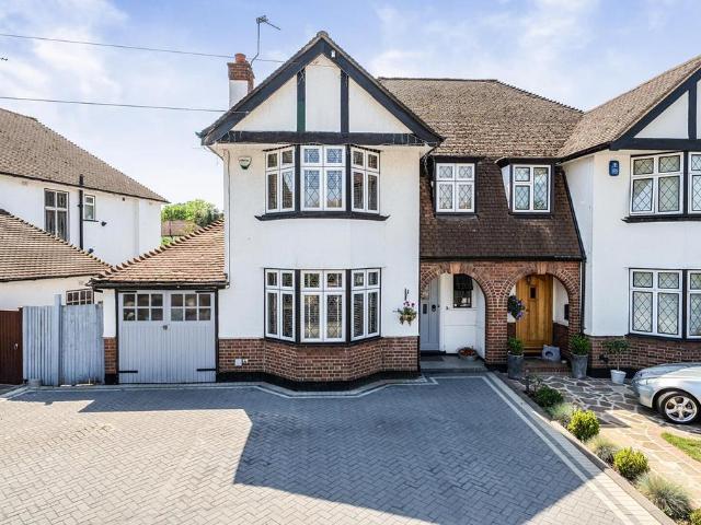 House for sale in St Mary Cray, Greater London