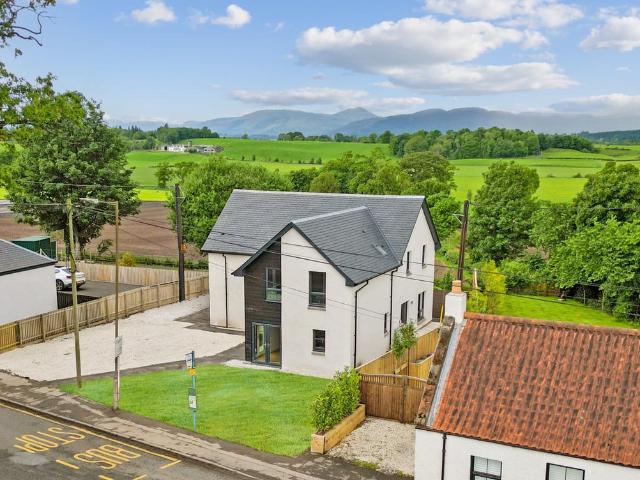 House for sale in Arnprior, Scotland
