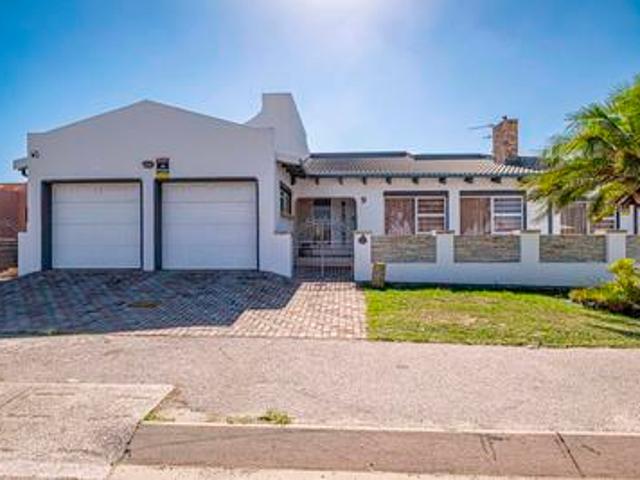 House for sale in Port Elizabeth, Eastern Cape