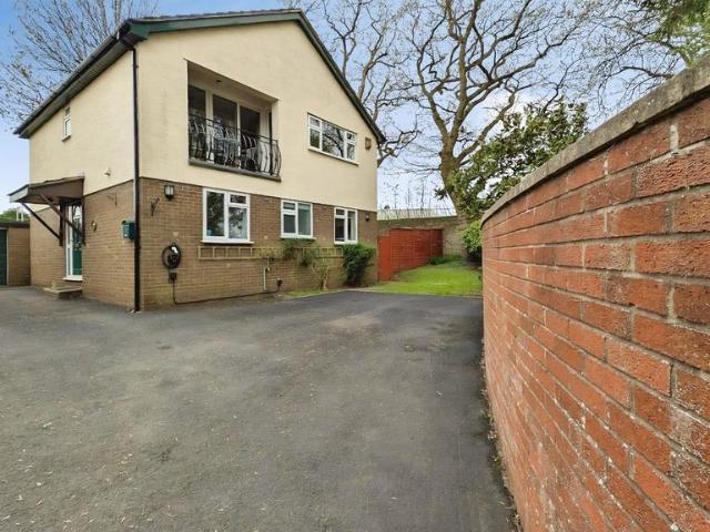 House for sale in Winterbourne