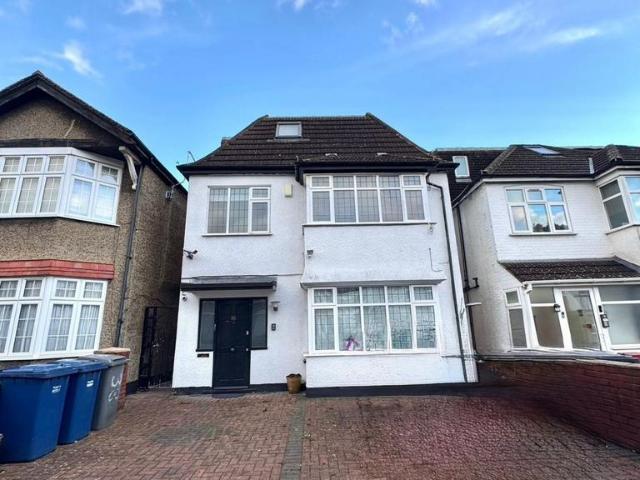 House for sale in London Borough of Barnet, Greater London