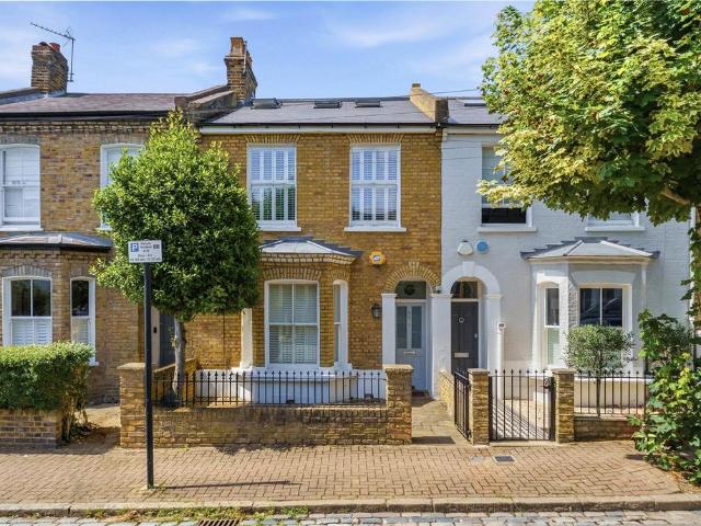 House for sale in Balham, Greater London