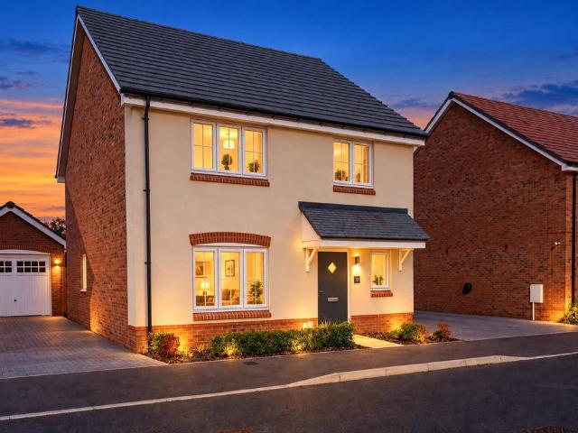 House for sale in Chertsey, Runnymede