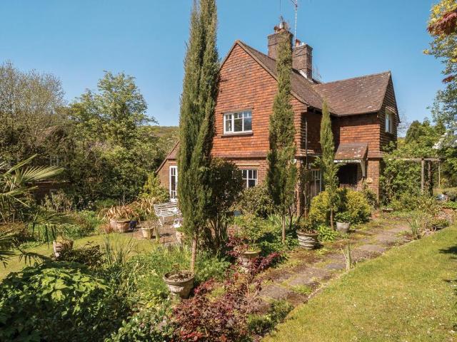 House for sale in Kingsley Green, Littlecote
