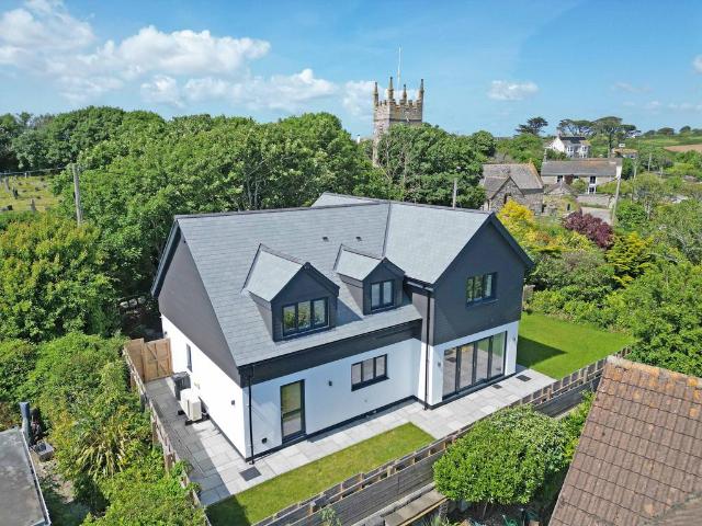 House for sale in Perranuthnoe, Cornwall