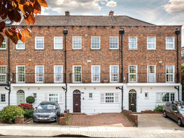 House for sale in St. John's Wood, Greater London