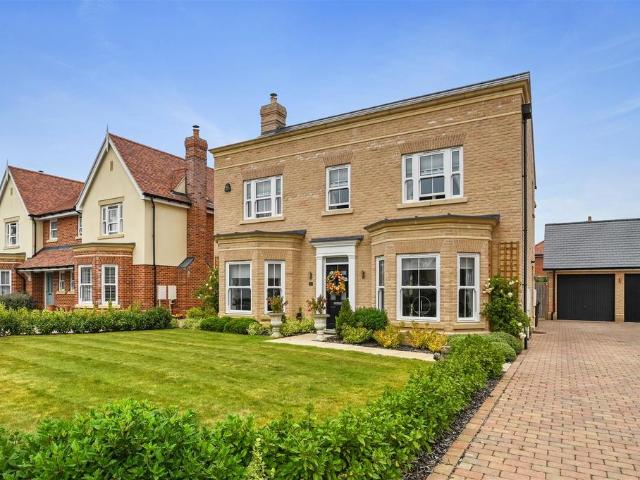 House for sale in Lawford, Dale Hill