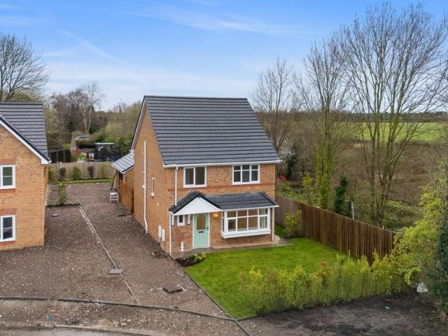 House for sale in Waddicar, Sefton
