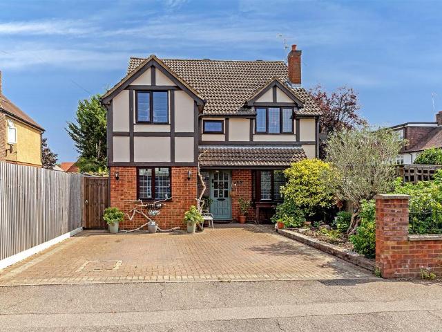 House for sale in St Albans, Five Acres