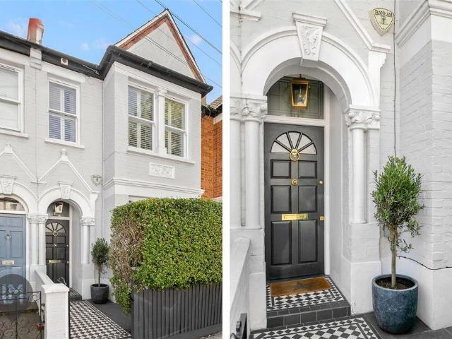 House for sale in Earlsfield, Greater London