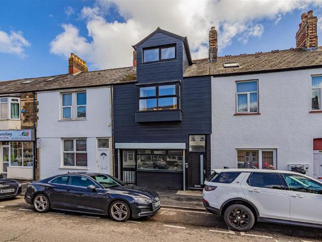 House for sale in Falcon Lodge, Wales