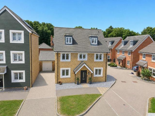 House for sale in Hart, Hampshire