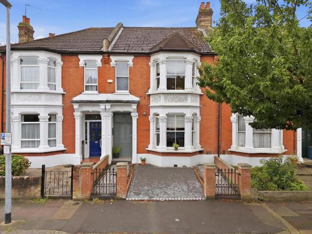 House for sale in Wanstead, Greater London