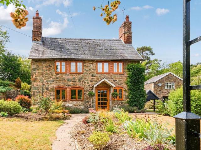 House for sale in Berriew, Wales