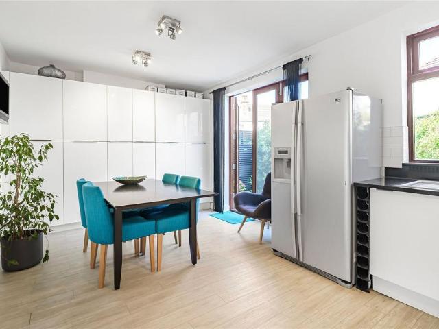 House for sale in London Borough of Merton, Mitcham