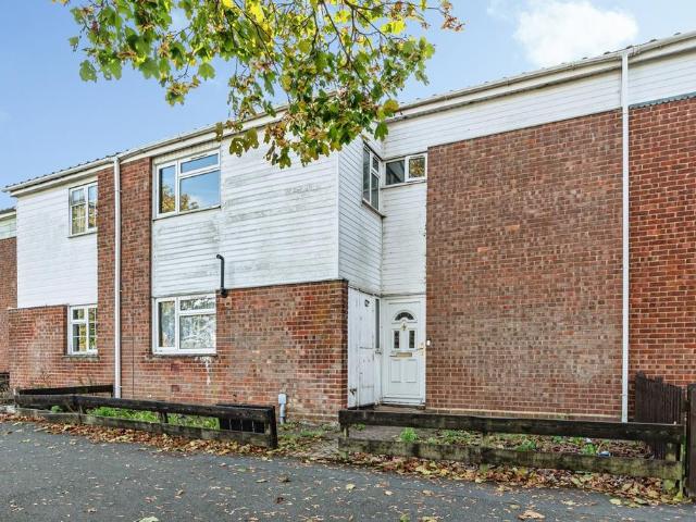House for sale in Lychpit, Basingstoke and Deane