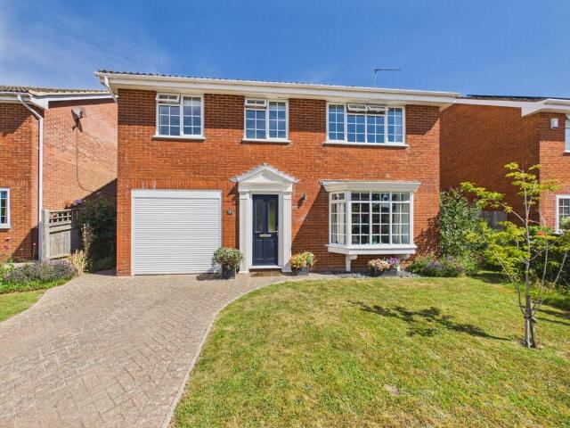 House for sale in Perryfields, West Sussex