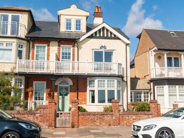 House for sale in Middle Deal, Dover