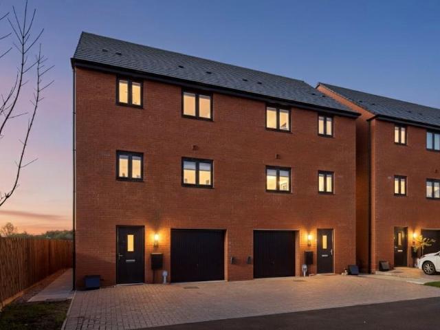 House for sale in Tansey Green, West Midlands