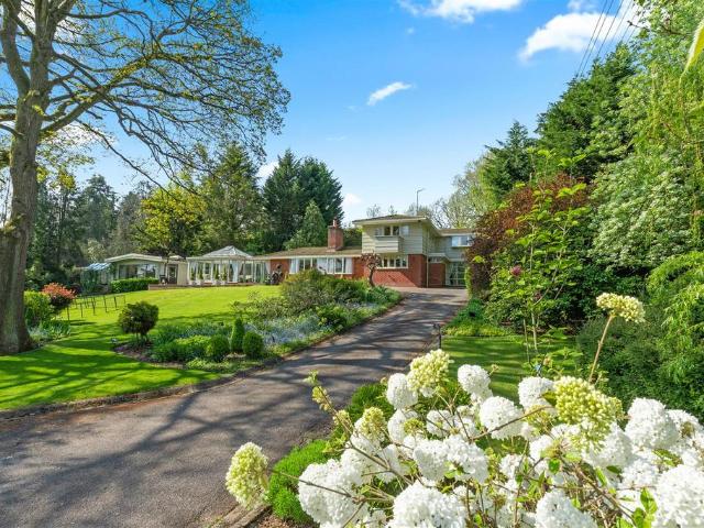 House for sale in Alderminster, Warwickshire